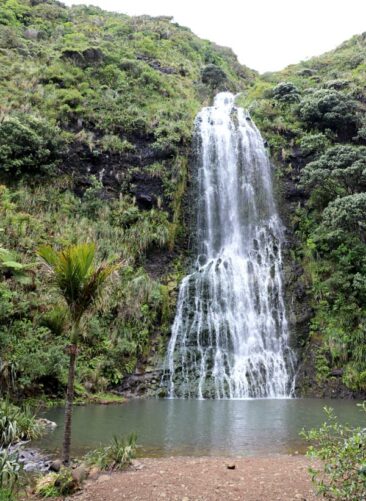 Karekare Waterfall outside Auckland